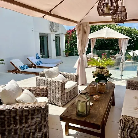 Willa Felice , Fantastic Villa, 8 Min - & Puerto Banous, Marbella