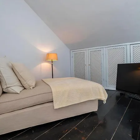 Felice , Fantastic Villa, 8 Min - & Puerto Banous, Willa